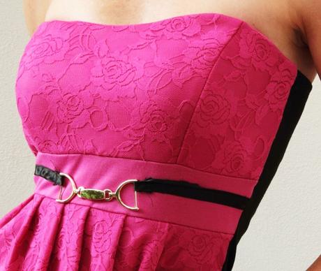 Černo-růžové peplum minišaty vel.s-m, m