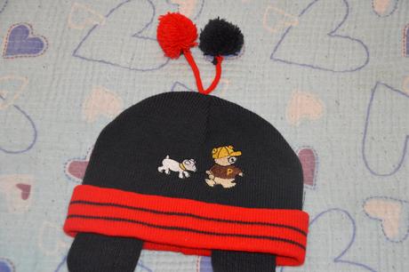 Čepice čepička s výšivkou bambulkami, 86