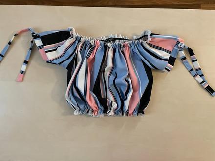 Nový crop top s možností stažení na ramena, vel x, select,xl