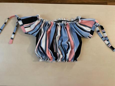 Nový crop top s možností stažení na ramena, vel x, select,xl