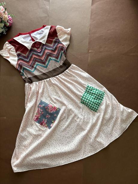 An20/ kostým děvečka - v.cca 5/6 let, 