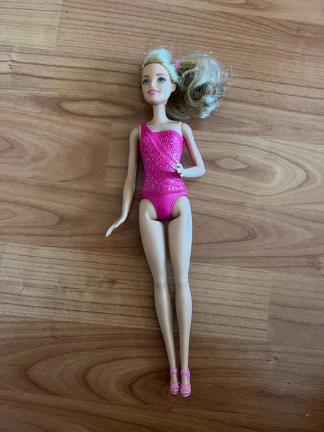 Panenka barbie,