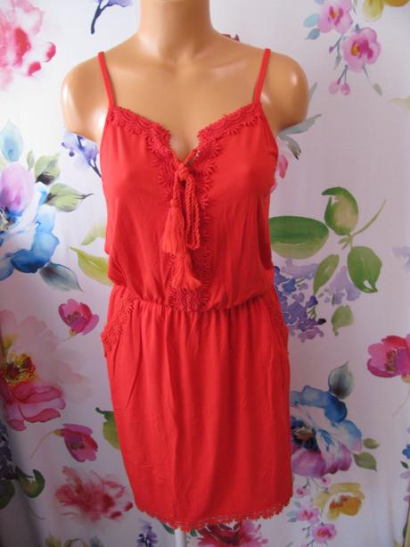 Letní dámské pružné šaty s krajkou, 34