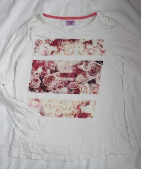 Po 48. príma tričko s růžemi a krajkou 9-10 let, f&f,140