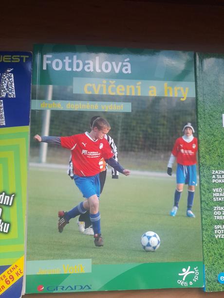 Knihy fotbal pro děti a messi,