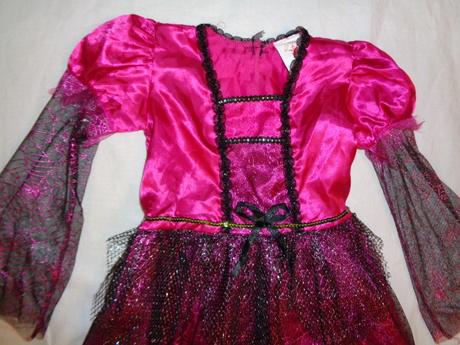 Karneval - nádherné šaty kouzelnice - 122, 