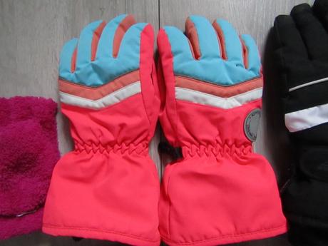 Rukavice vel.cca 116/140, 122