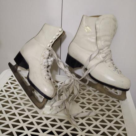 Dámské brusle na led+kožená taška, botas,38