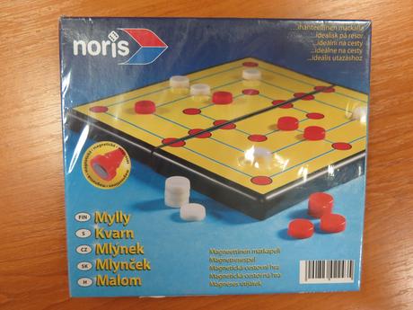 2 hry - mlýnek, backgammon,