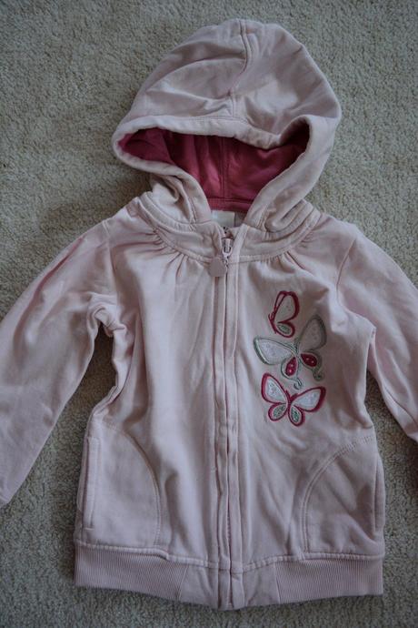 Teplákový komplet s motýlky, c&a,86