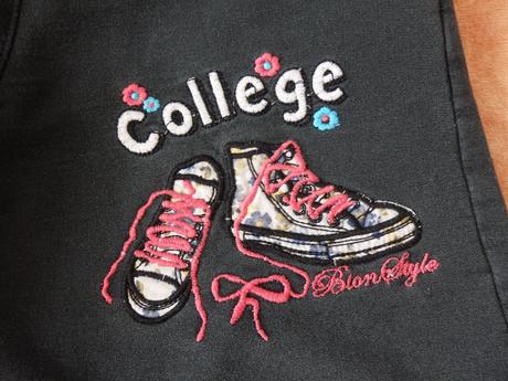 Černé tepláky s obrázkem, 134