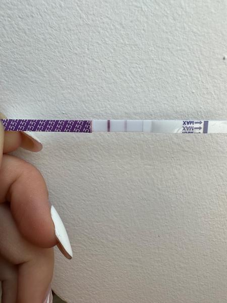 Může zbytkové hCG ovlivnit výsledek ovulačního testu?