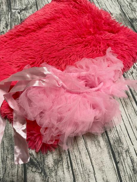 Dívčí tuti sukně, 56