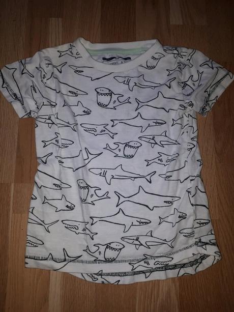 Bílé tričko se žraloky 92 next, next,92