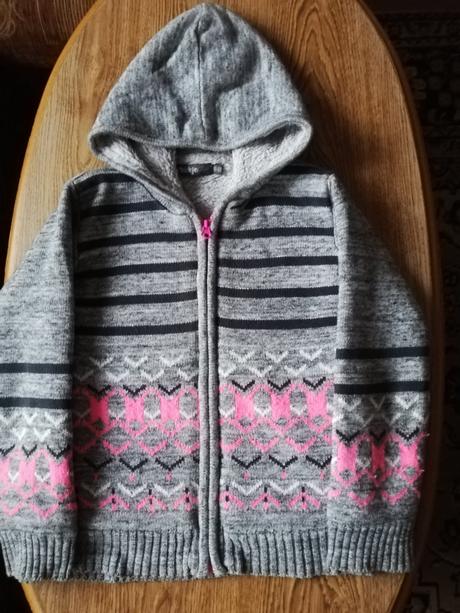 Svetr teplý dívčí vel. 116 (6let), dirkje,116