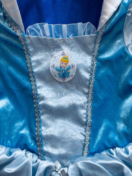 An22/ kostým oboustranný popelka/sněhurka - v.7/8, 