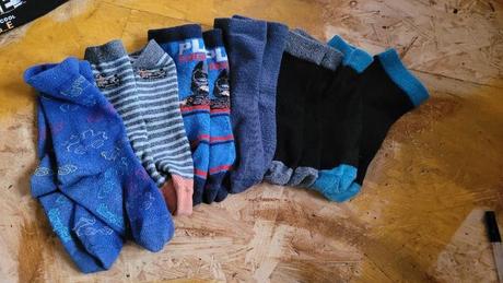 Bunda, mikina, čepice a ponožky, 104–116