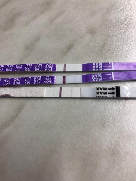 Může opožděná menstruace způsobit falešně pozitivní test?