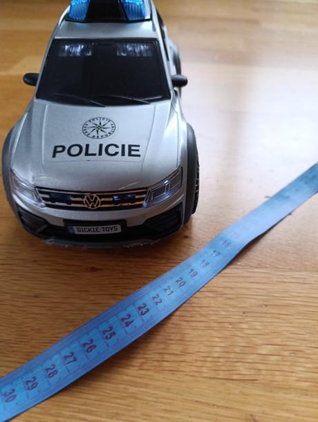 Houpací blikající auto,