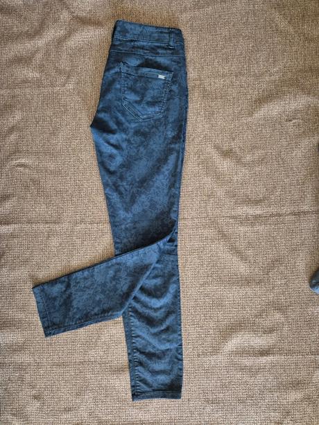 Dámské kalhoty- krajkově květinový vzor c&a vel.38, c&a,38