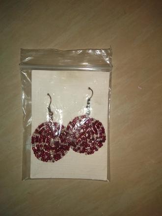 Korálkové náušnice,