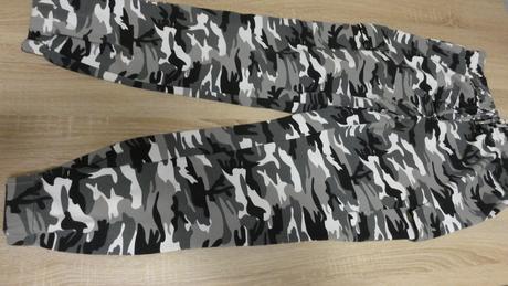 Tepláky vel. 4o, amisu,40