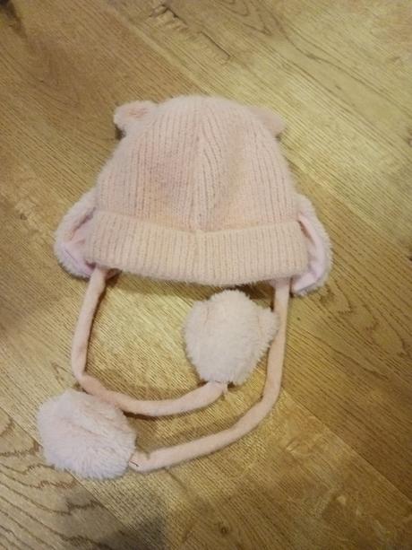 Čepička pohyblivé uši., 