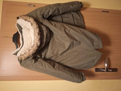 Chlapecká zímní bunda značky y.f.k. vel. 134/140., 134