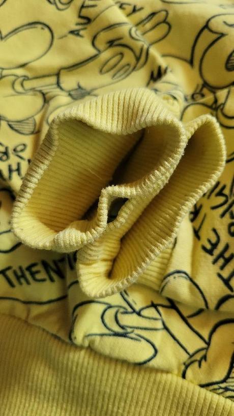 2 x mikina, kšandy a samozavazovací tkaničky, 122