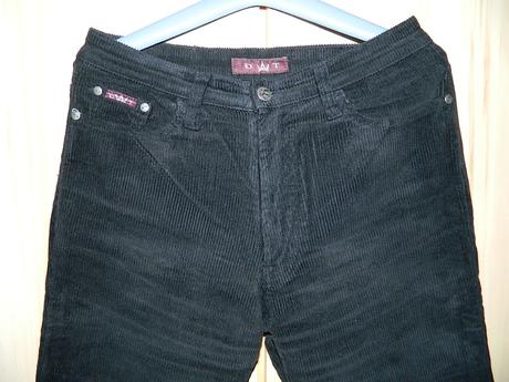 Černé manžestrové kalhoty, 42