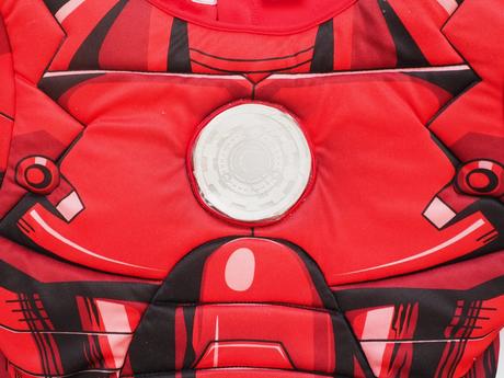 Kostým ironman vel 128,