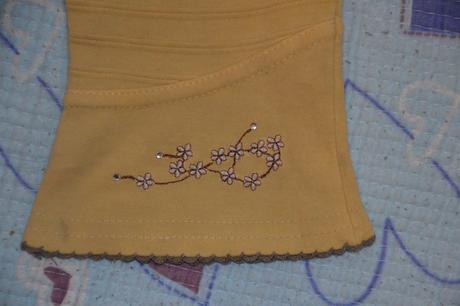 Žlutá tepláková souprava, mikina a tepláčky, 68