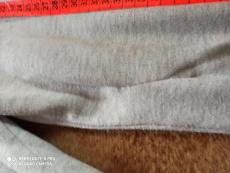 Kraťasy a tepláky, 140–152