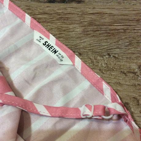 Lehoučký letní overal, 152