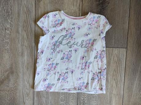 Triko s třpytivým nápisem, 116