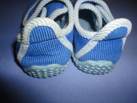 Hezké bačkůrky nebo tenisky na ven, vel. 20, 20