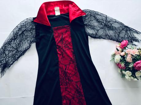 An24/ kostým čarodějka/ upírka  - v.cca 7/8 let, 