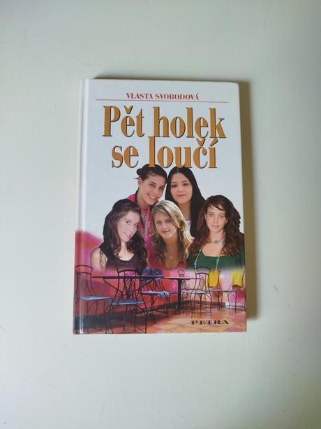 Pět holek se loučí,