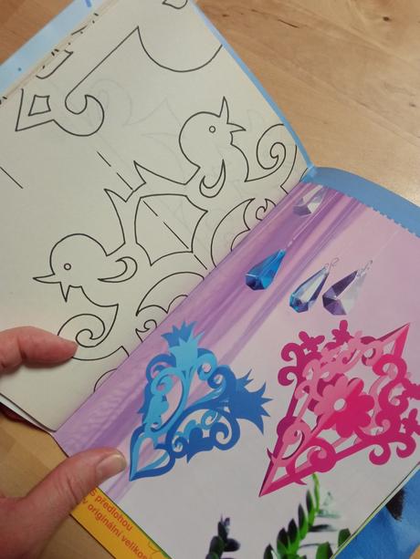 Sešity ke kreativnímu tvoření s návody,