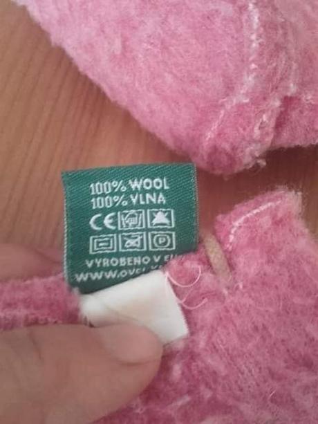 Vlněné nechodící botičky, <17