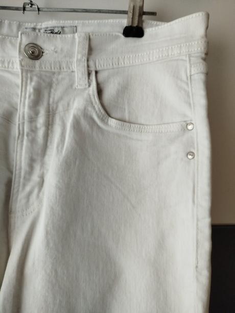 Džíny zn. essentials vel.36, 36