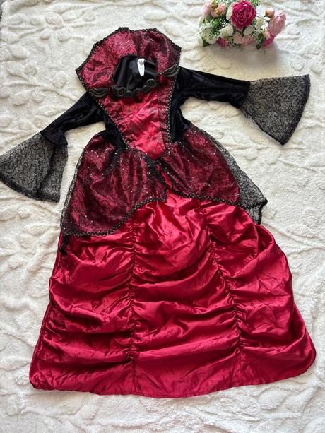 K1/kostým upírka / čarodějnice - v.7/8 let, 