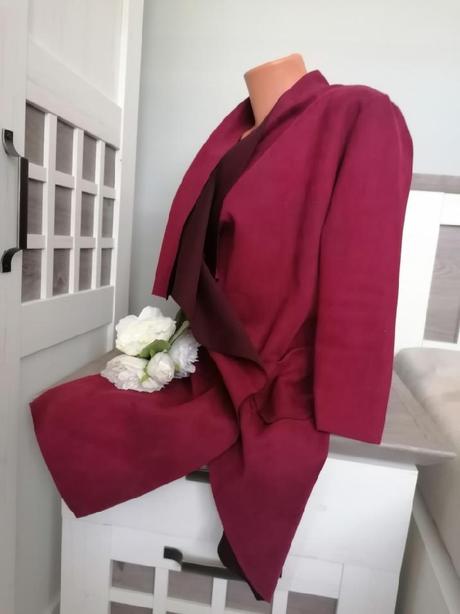 Vínový kabátek, s