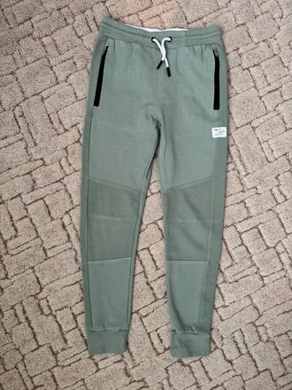 Tepláky, reserved,146