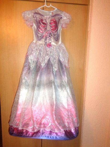 Karneval - královna hallouween - 11 -12 let,