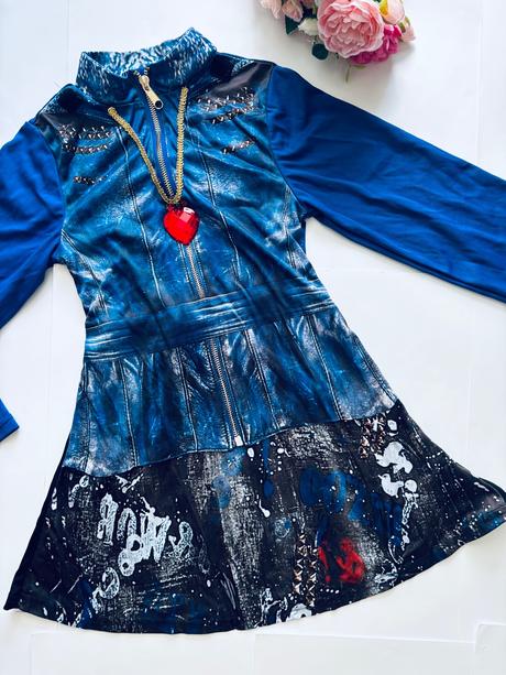 An8/ kostým následníci ivi - v.7/8 let, 