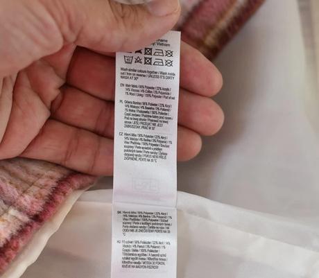 Šatovka vel. 6 - 7 let, f&f,122