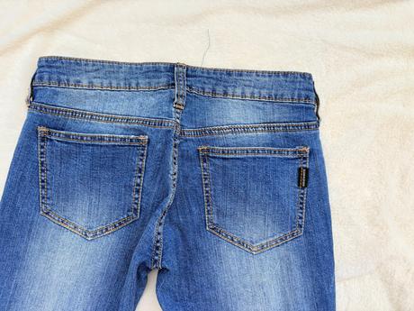 Džíny mango díry s černou krajkou  34, mango,34