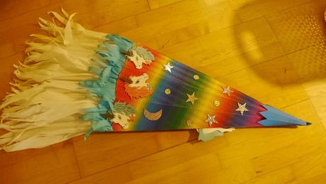 Kornout s konickem na 1.den skoly - 1. trida,