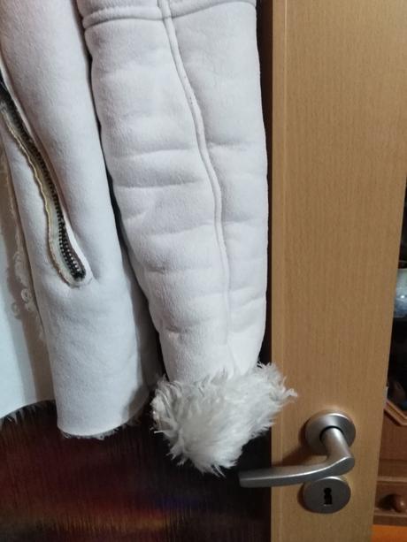 Dámský bílý kožíšek, m